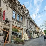Maze Studio Old Town